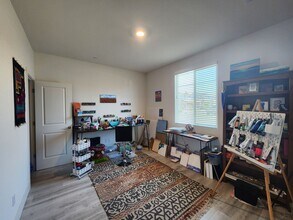 392 River St in Lincoln, CA - Building Photo - Building Photo