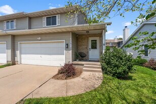 2241 10th St in Coralville, IA - Building Photo