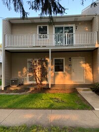 3960 Royal Liverpool, Unit A