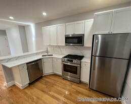 372 Oxford St, Unit 2 in Cambridge, MA - Building Photo