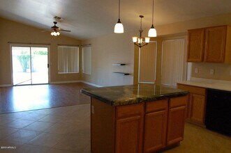 4815 W Ponderosa Ln in Glendale, AZ - Building Photo - Building Photo