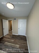 304 Parker Pl in Nicholasville, KY - Building Photo - Building Photo