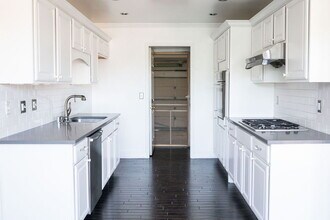 7894 Gate Way in Dublin, CA - Building Photo - Building Photo