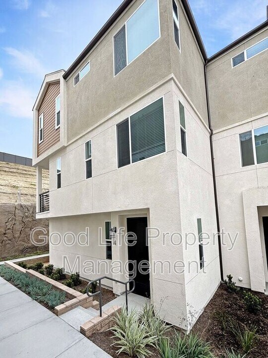 820 Makani St in Chula Vista, CA - Building Photo