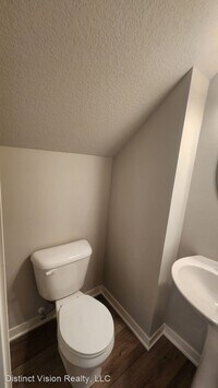 208 NE Woods Ln photo'