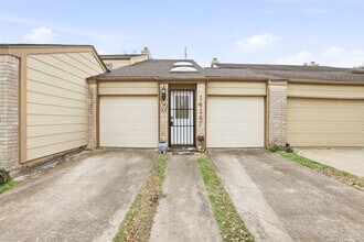 14117 Briarsage Ct in Houston, TX - Building Photo - Building Photo