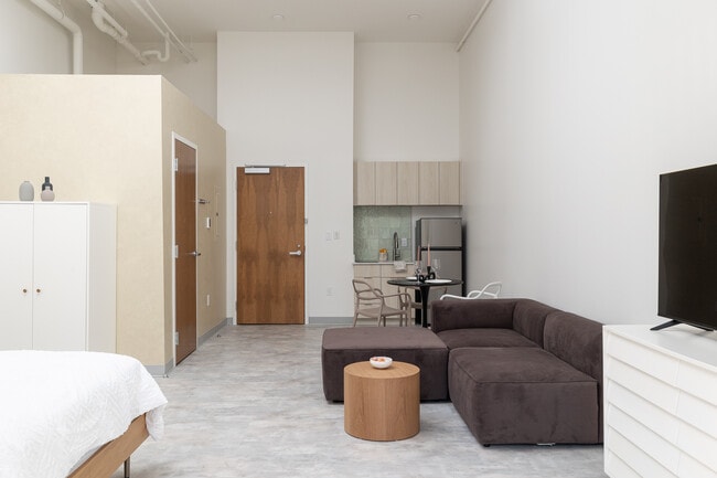Tomorrow Building at Somer Station in Chattanooga, TN - Foto de edificio - Interior Photo