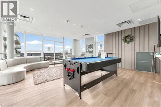 823 Carnarvon St in New Westminster, BC - Building Photo - Building Photo