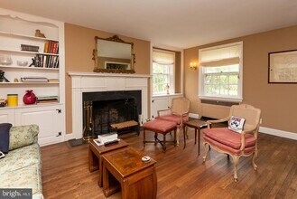 515 Manor Rd in Wynnewood, PA - Building Photo - Building Photo