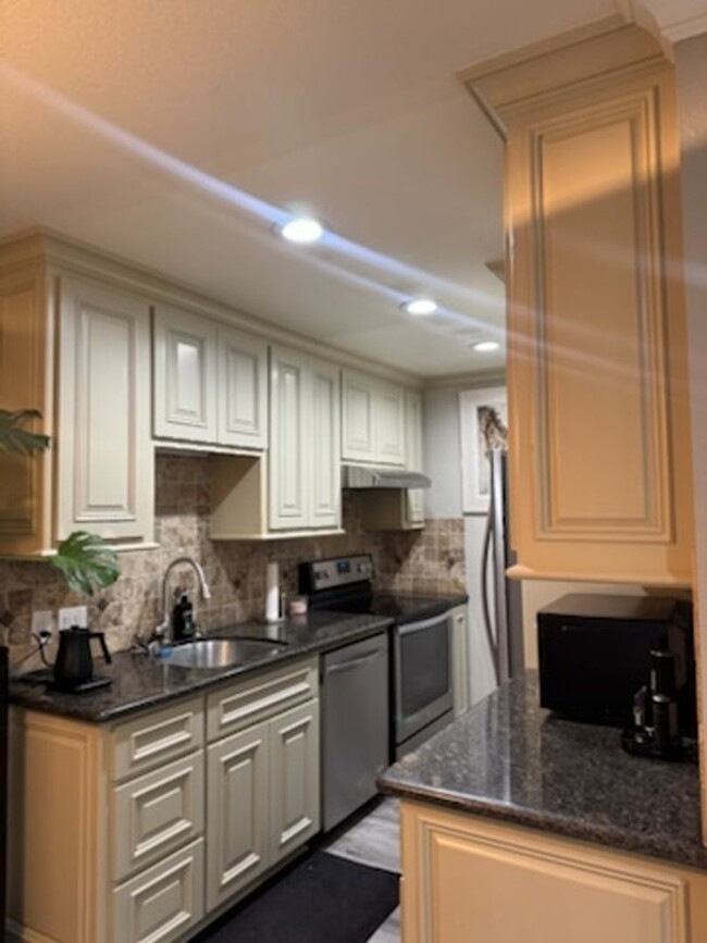 property at 309 Tradewinds Dr
