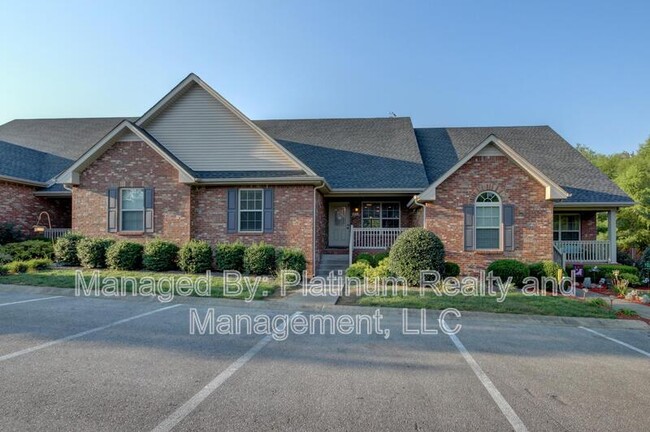 135-1203 Excell Rd in Clarksville, TN - Foto de edificio - Building Photo