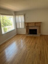 22916 Anza Ave in Torrance, CA - Foto de edificio - Building Photo