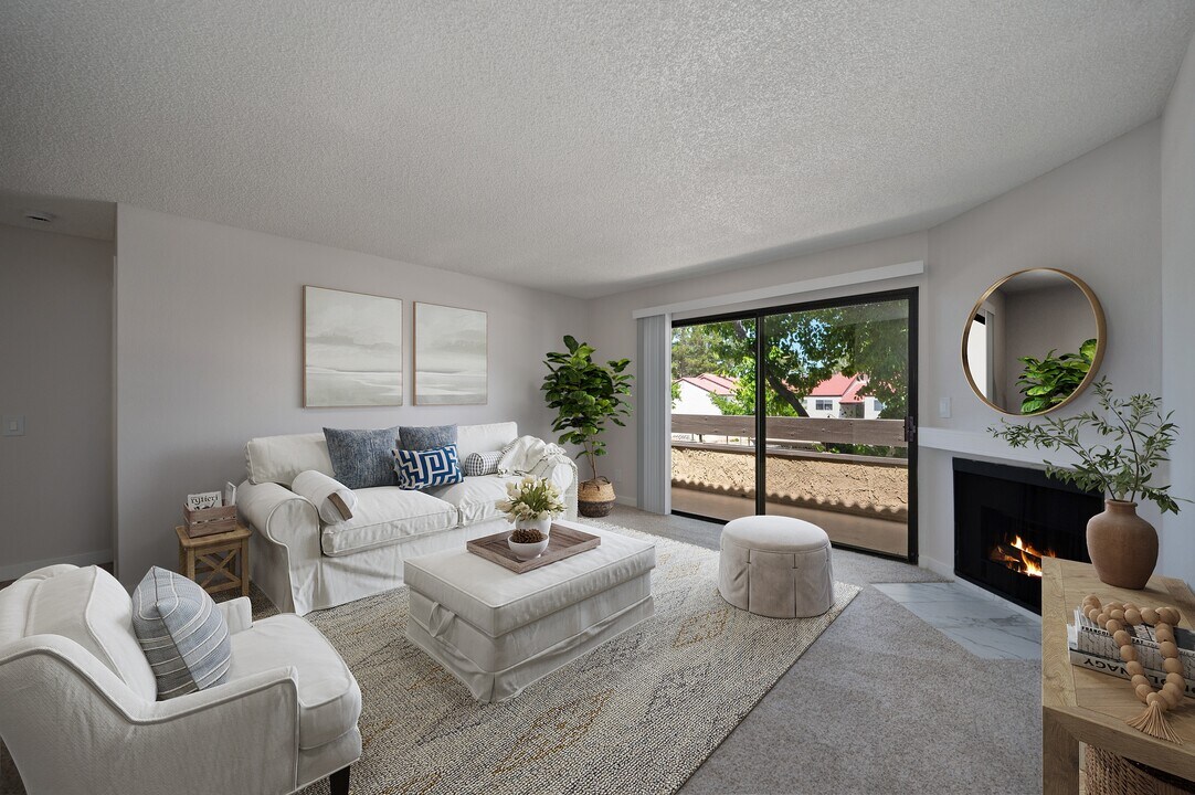 Park West Village Apartments in Lancaster, CA - Foto de edificio