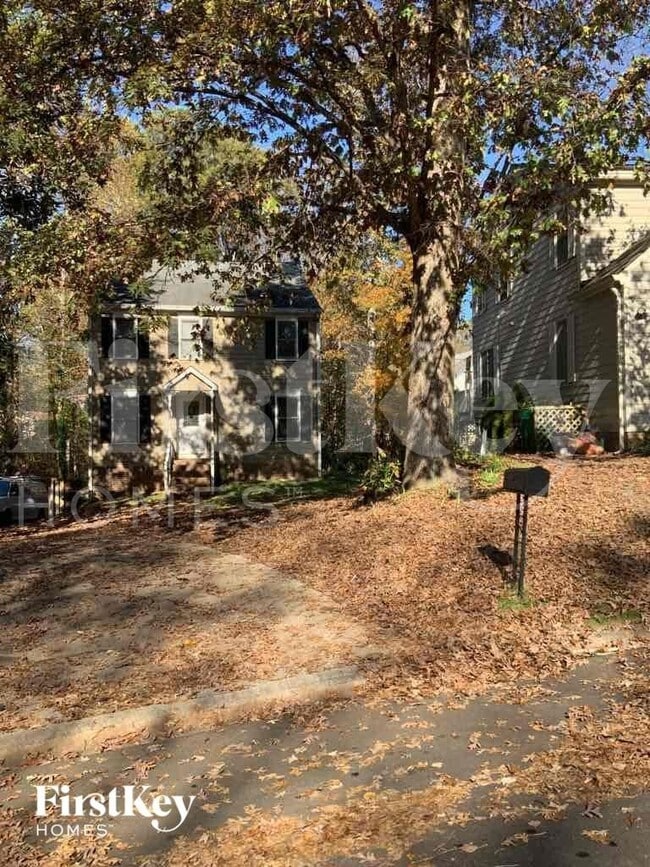 property at 1395 Oakengate Dr
