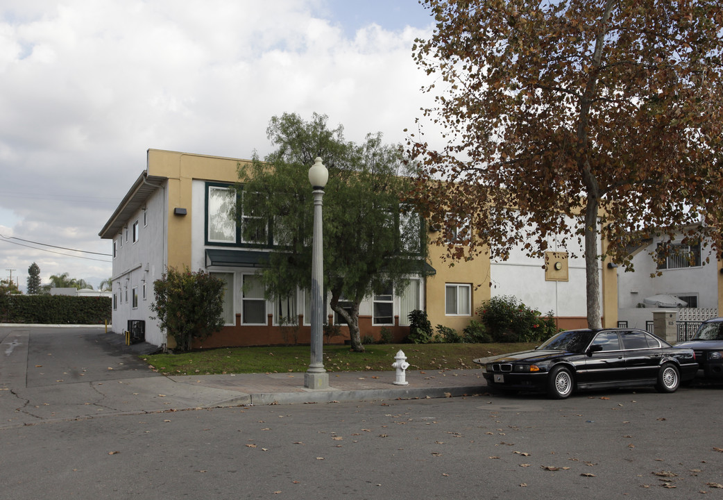 Cornerstone Apartments in Santa Ana, CA - Foto de edificio