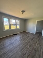 3 Bedroom Townhome in Prince Edward, ON - Building Photo - Building Photo