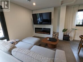 117 Glenlake Blvd in Collingwood, ON - Building Photo - Building Photo