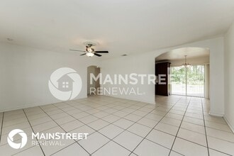 4003 3rd St W in Lehigh Acres, FL - Foto de edificio - Building Photo