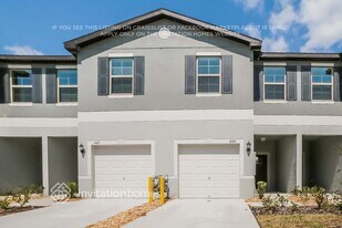 8489 Druid Oaks Ln in New Port Richey, FL - Building Photo