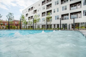 Grand Flats in St. Louis, MO - Building Photo - Interior Photo