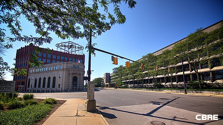 The East End Residences in Akron, OH - Building Photo