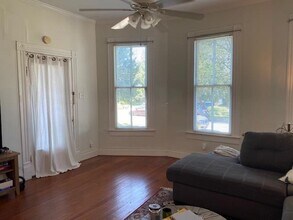 939 Byrne St-Unit -1 in Houston, TX - Building Photo - Building Photo