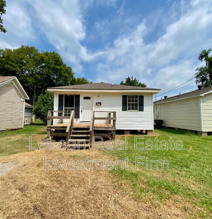 537 Wyche St in Bossier City, LA - Building Photo