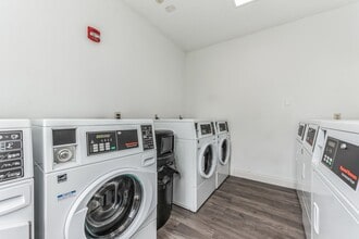 Vivo Living Charlotte (Tryon) in Charlotte, NC - Building Photo - Building Photo