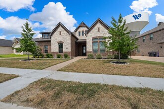 2308 Paddington Way in Lorena, TX - Building Photo - Building Photo