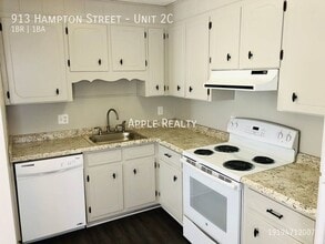 913 Hampton St, Unit Unit 2C in Eden, NC - Building Photo - Building Photo