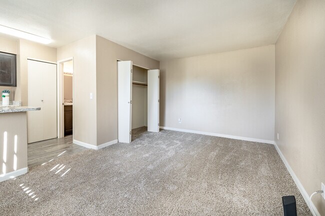 Villa Del Sol in Tucson, AZ - Foto de edificio - Interior Photo