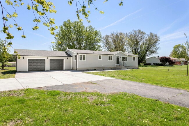property at 4567 S Wozniak Rd