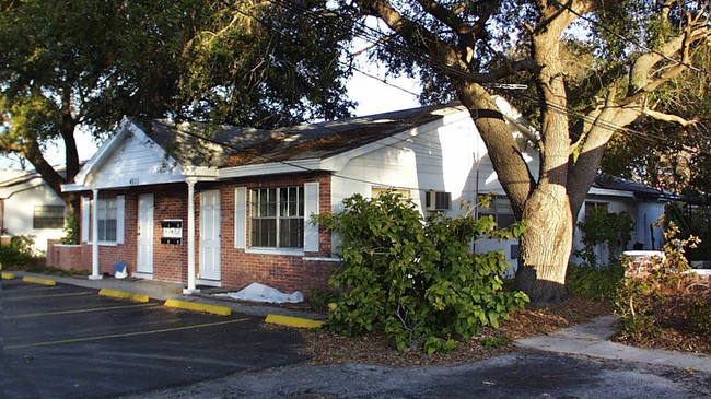 4511-4513 Mcelroy Ave in Tampa, FL - Building Photo - Building Photo