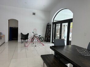 16058 SW 85th St in Miami, FL - Building Photo - Building Photo