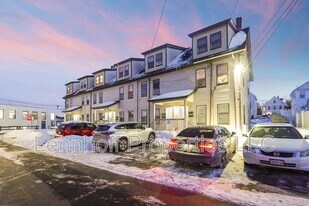 27 Hilton St in Framingham, MA - Building Photo