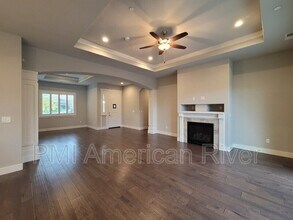 8099 Traditions Ct in Fair Oaks, CA - Building Photo - Building Photo