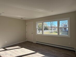 616 Ocean Gate Ave in Ocean Gate, NJ - Building Photo - Building Photo