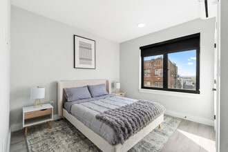 80 Romaine Ave in Jersey City, NJ - Foto de edificio - Building Photo