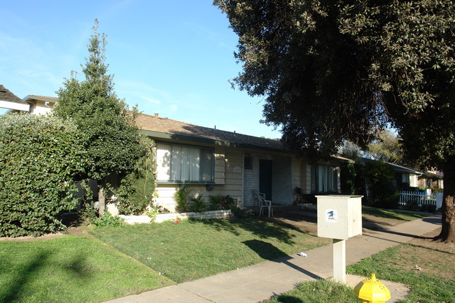 1123 Starbird Cor in San Jose, CA - Foto de edificio - Building Photo