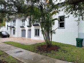 3193 Ohio St in Miami, FL - Building Photo - Building Photo
