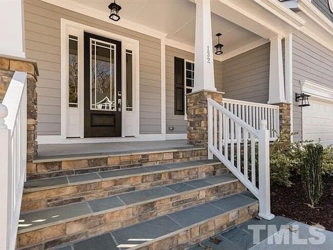 132 Larkin Ln in Chapel Hill, NC - Foto de edificio - Building Photo