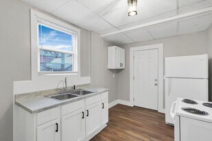 1038-1040-1040 Forest St in Columbus, OH - Building Photo