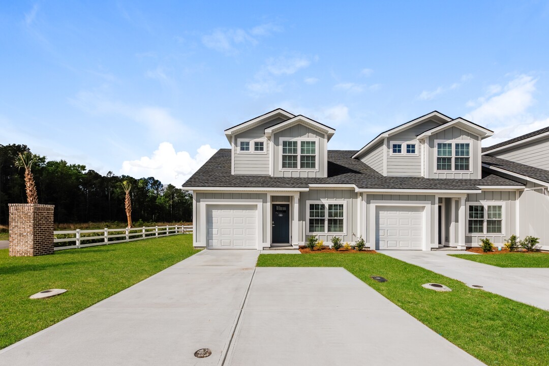 1003 Walker Point Way in Brunswick, GA - Foto de edificio