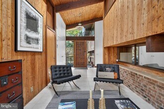 1219 Ingleside Ave in McLean, VA - Building Photo - Building Photo