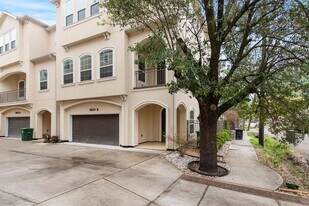 5637 Kiam St in Houston, TX - Building Photo