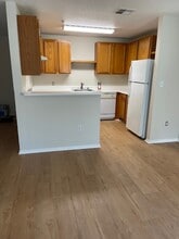 565 Peerless Way, Unit Tracy's Amber Ridge in Tracy, CA - Building Photo - Building Photo