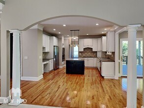 12515 Magnolia Cir in Alpharetta, GA - Foto de edificio - Building Photo