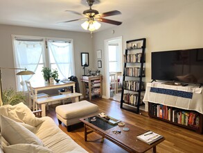3108 Walling Dr, Unit C in Austin, TX - Foto de edificio - Building Photo