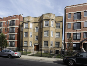3729 N Wilton Ave in Chicago, IL - Foto de edificio - Building Photo