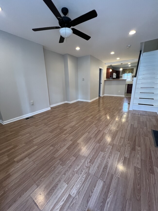 2046 Fernon St in Philadelphia, PA - Building Photo - Building Photo